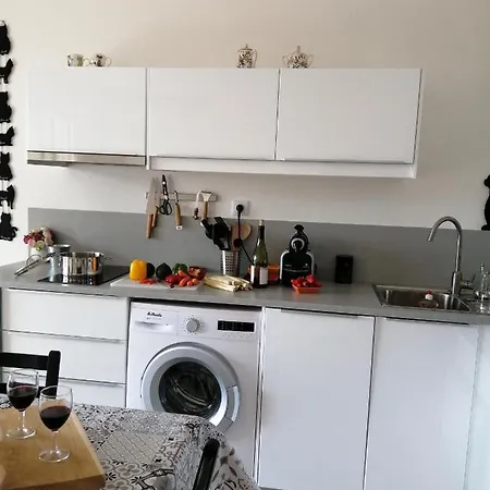 Apartment Tee 4 Nimes