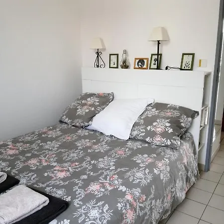 Tee 4 Apartment Nimes