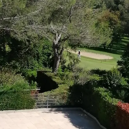 Tee 4